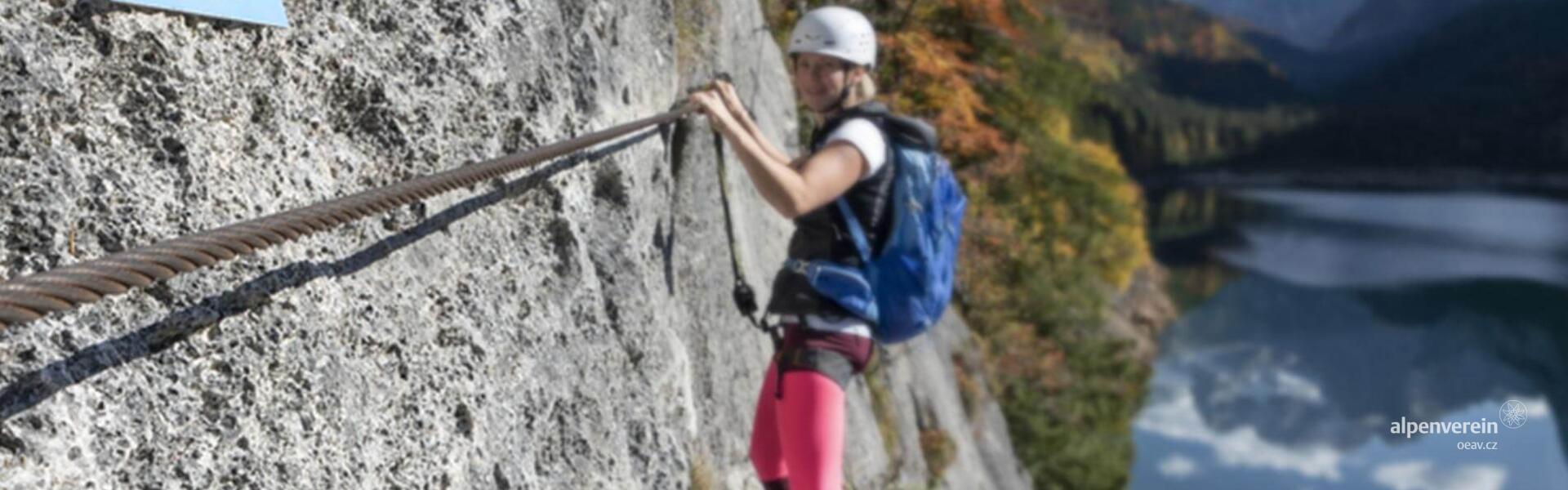 alpenverein, oeav, 4 ferraty v oblasti Hallstattu, které si nesmíte nechat ujít, Die Panoramaquerung am Gosauseeklettersteig foto: Rudi Kain Photografie